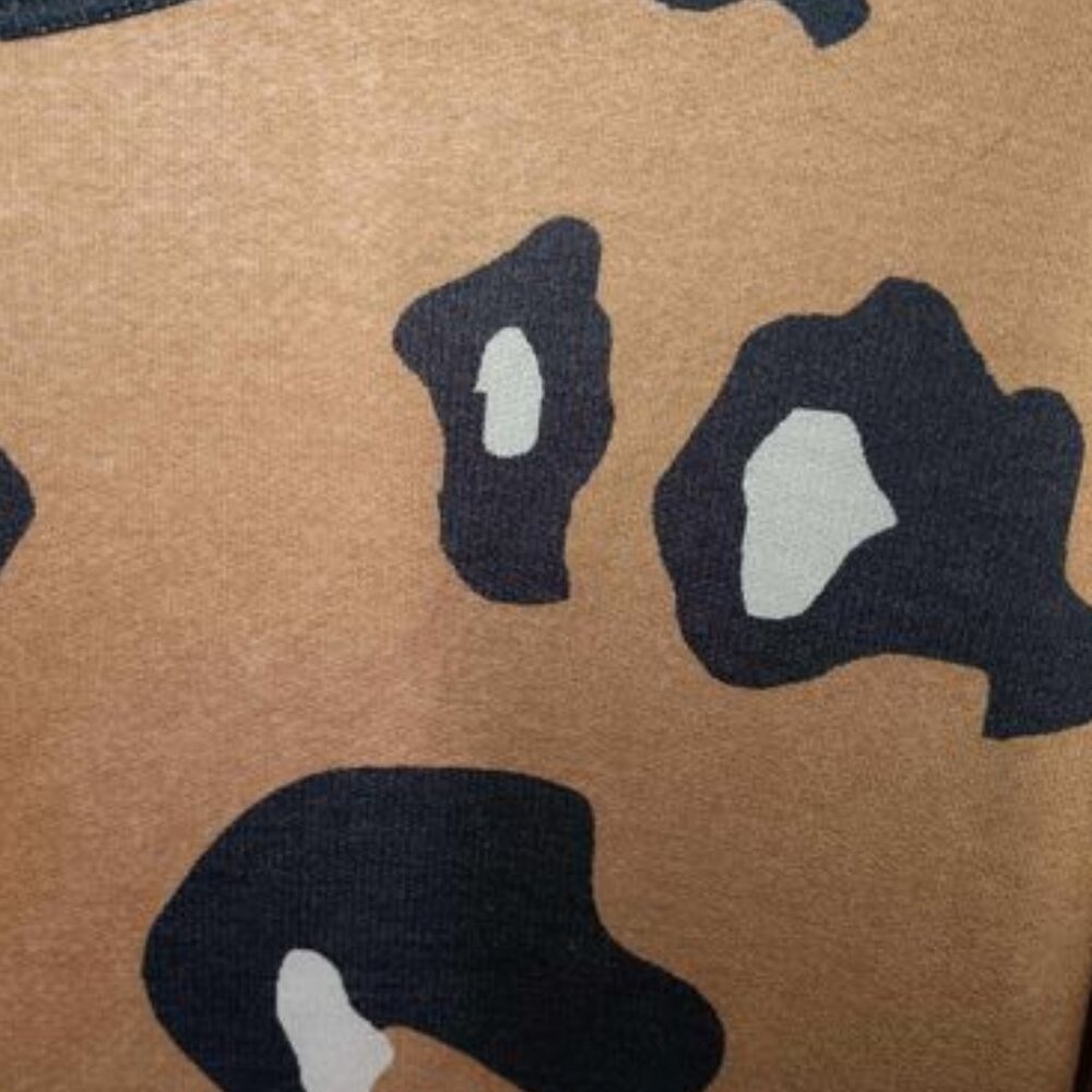 Leopard Print Top Size Small - image 5